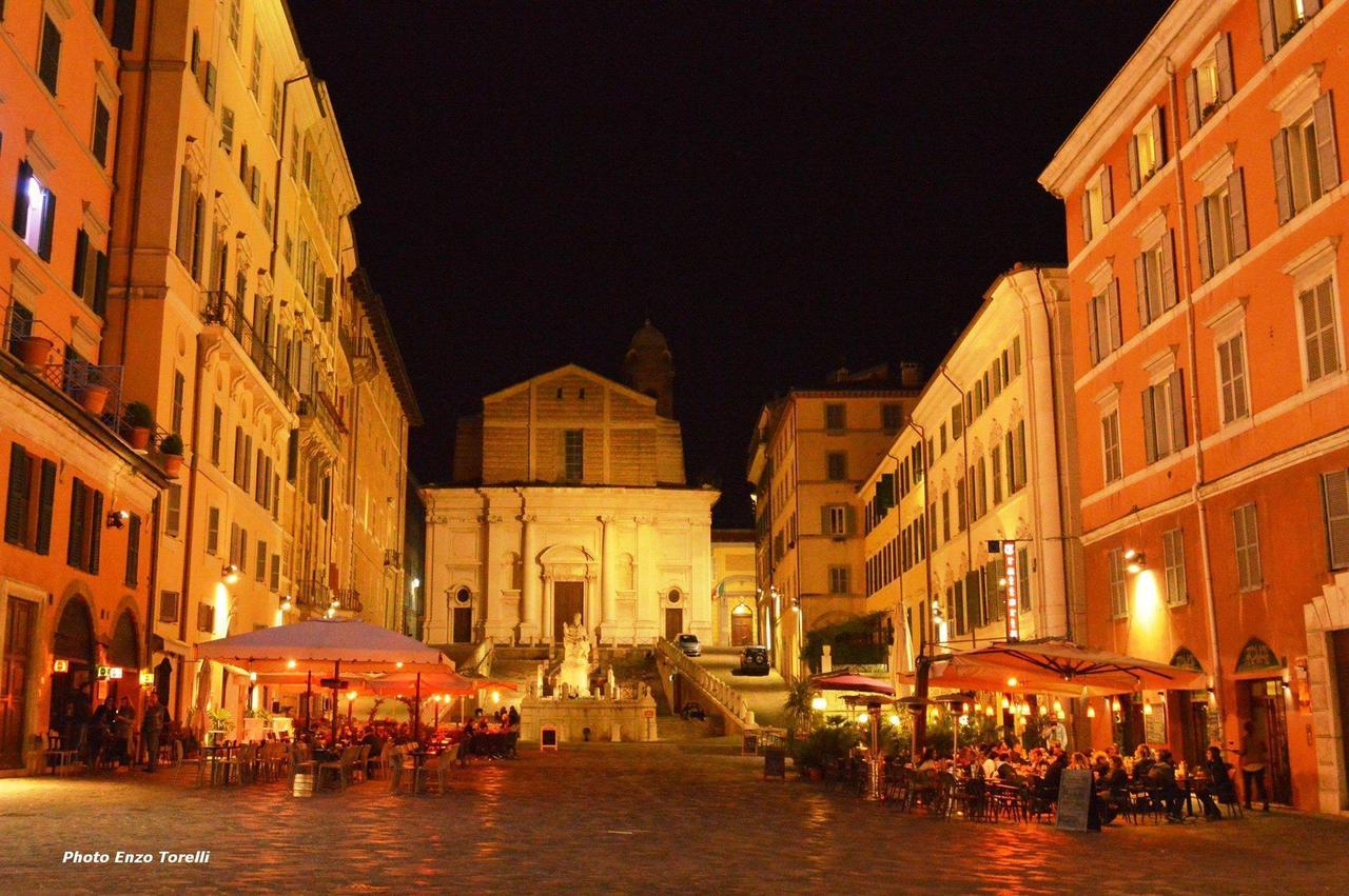 Hotel Della Vittoria Ancona Bagian luar foto