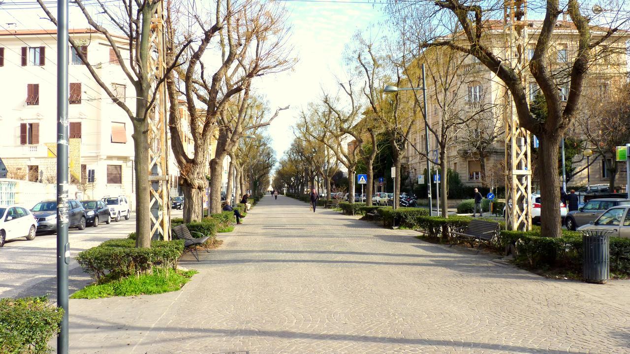 Hotel Della Vittoria Ancona Bagian luar foto